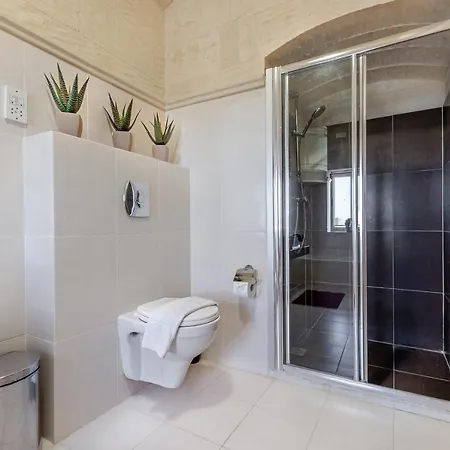 A Popular Pet Friendly With A Pool, Gozo * Xagħra