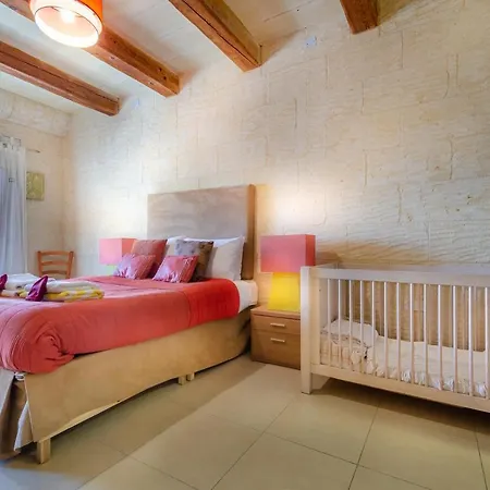 A Popular Pet Friendly With A Pool, Gozo *