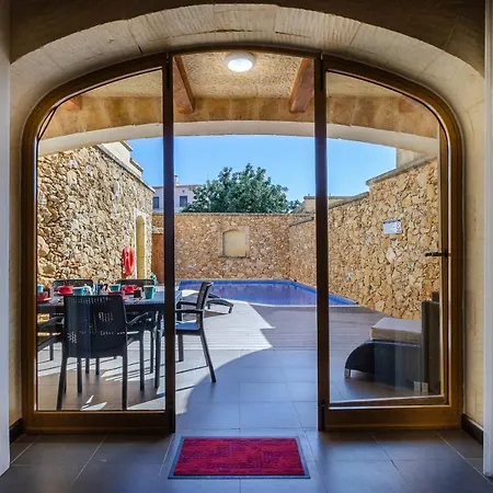 A Popular Pet Friendly With A Pool, Gozo *